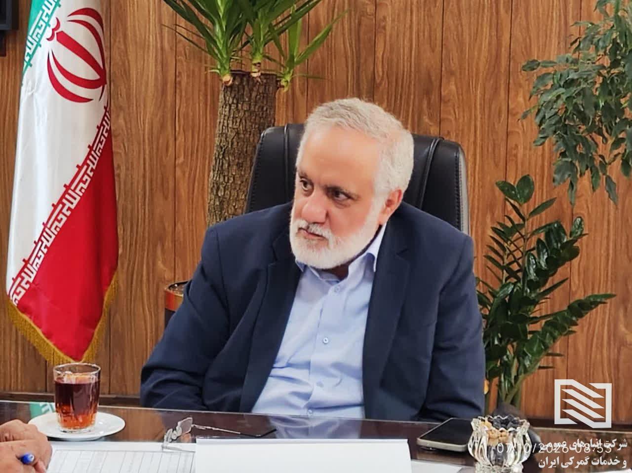 بازدید رئیس هیئت مدیره شرکت انبارهای عمومی و خدمات گمرکی ایران به همراه سرپرست معاونت توسعه مدیریت و سرمایه های انسانی ستاد مرکزی از شرکت انبارهای عمومی و خدمات گمرکی غرب 3